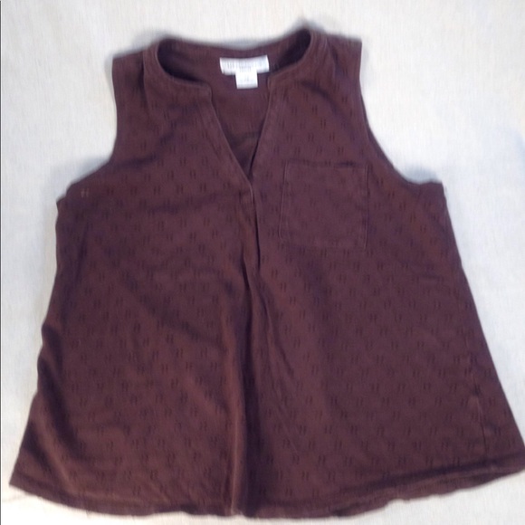 💕Sweet 💕 Liz Perforated Tank U Hem & Pocket, PS - Picture 3 of 5